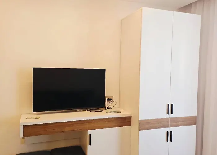 Nova Qerret Zl Apartamento Golem (Tirana)