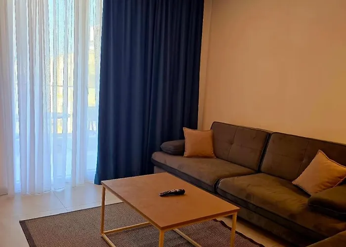 Nova Qerret Zl Golem (Tirana)