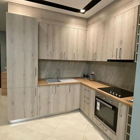 Nova Qerret Apartment