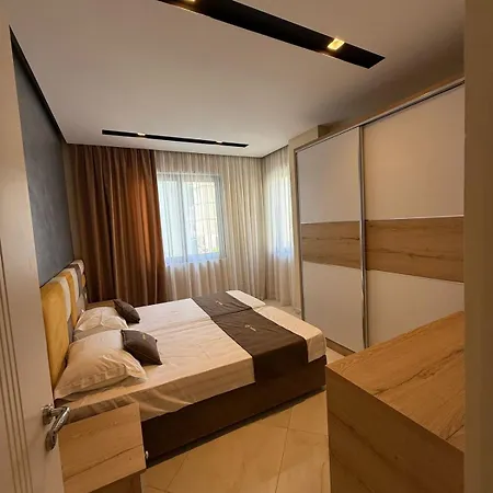 Apartment Nova Qerret *
