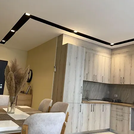 Nova Qerret Apartment