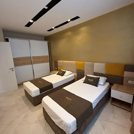 Apartment Nova Qerret