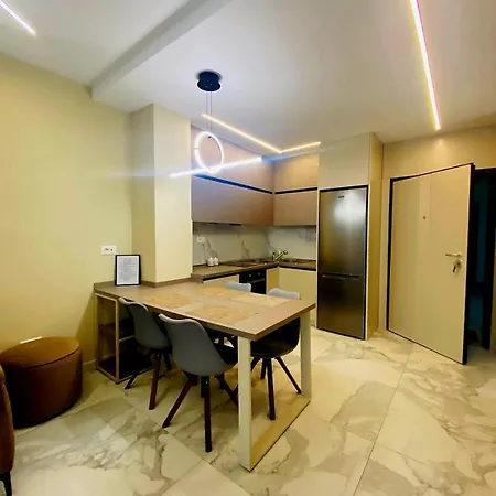 Nova Qerret Zl Apartment *