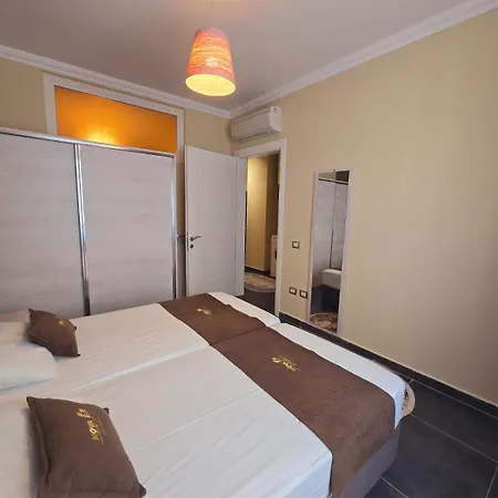 Nova Qerret Zl Golem (Tirana)