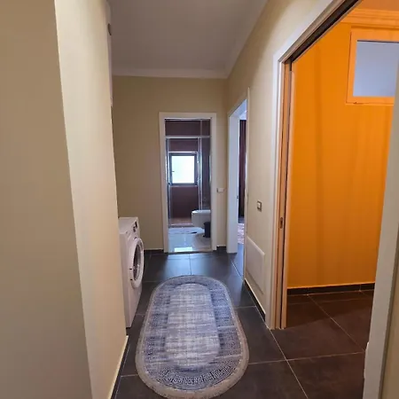 Nova Qerret Zl * Golem (Tirana)