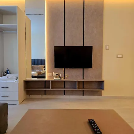 Nova Qerret Zl Apartment *