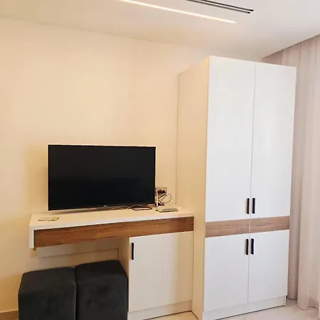 Nova Qerret Zl Apartment Golem (Tirana)