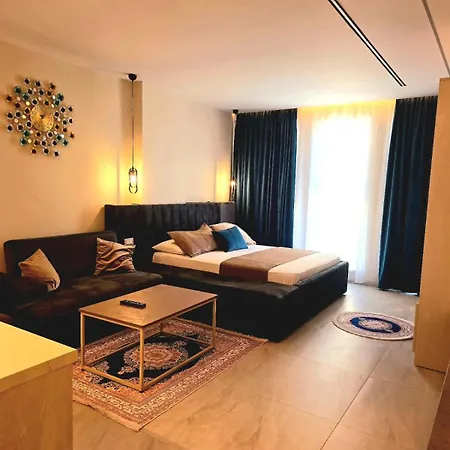 Nova Qerret Zl Golem (Tirana)